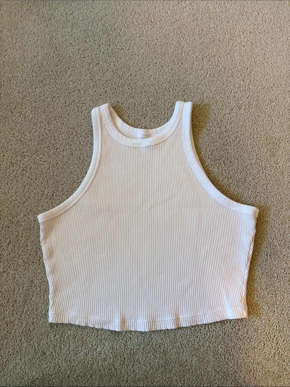 Uni Qlo Women’s Ribbed Light Pink Cropped Tank Top
